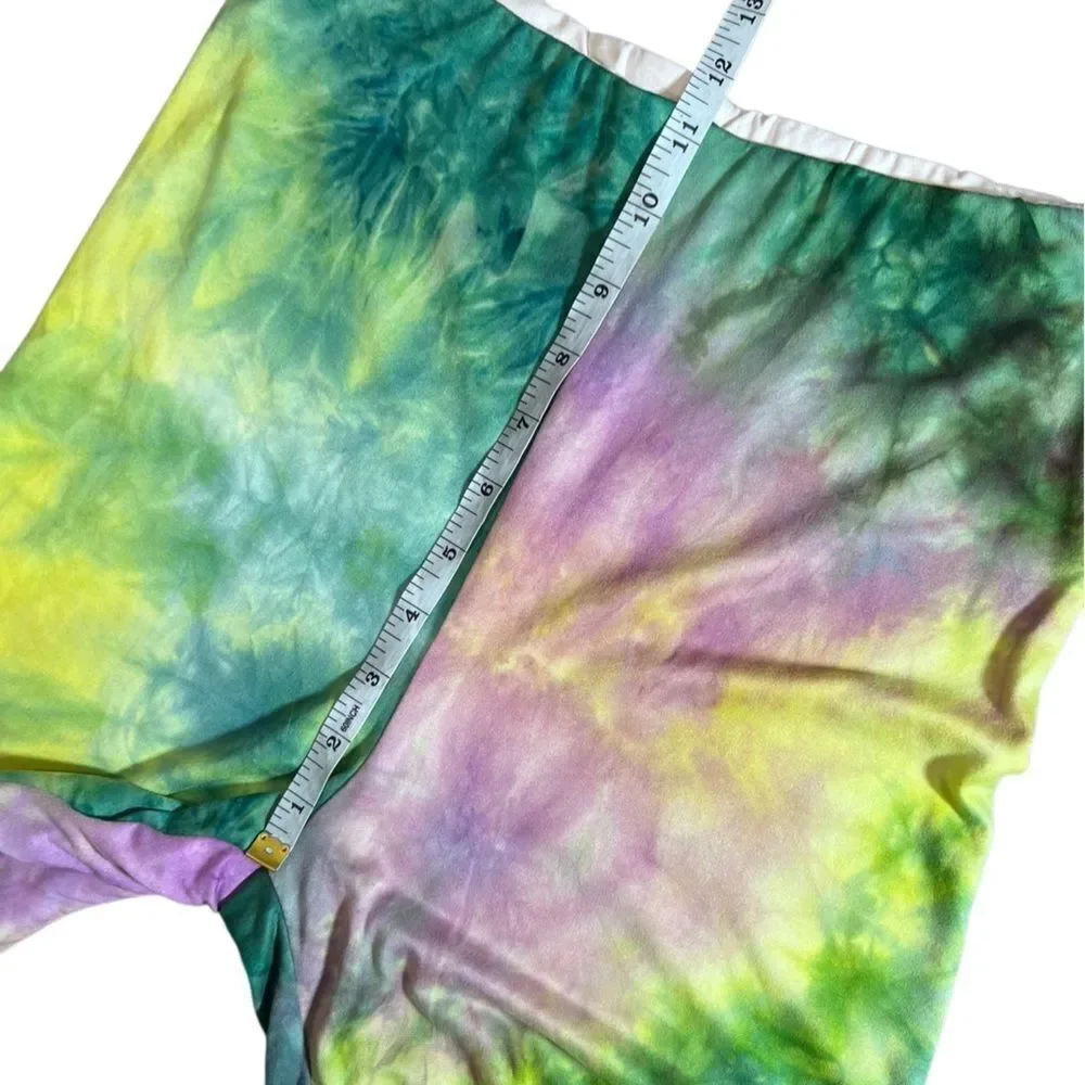 Baddieville tie dye bike shorts Size large